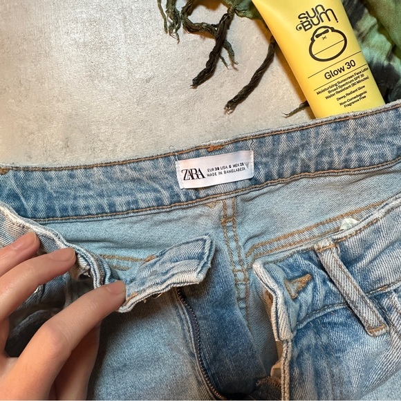 Zara denim shorts - Picture 3 of 3